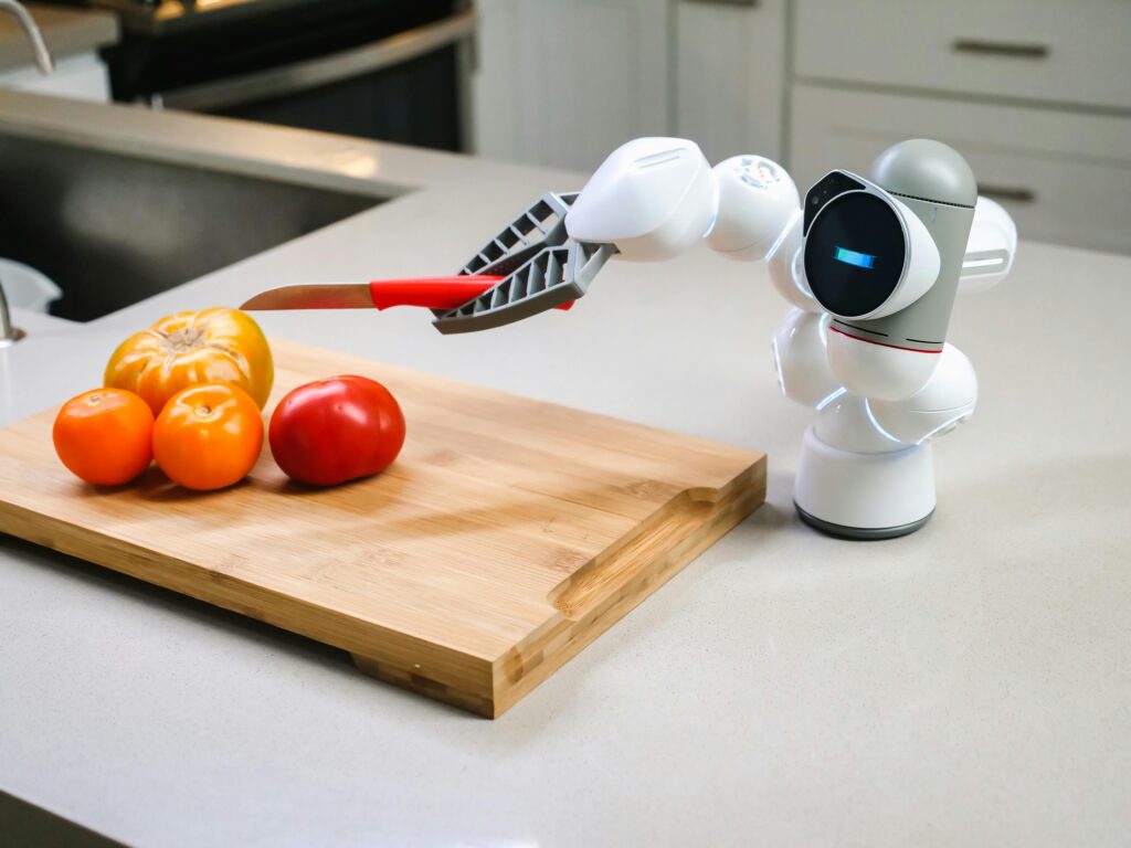 Smart Kitchen Gadgets Transforming Home Cooking in 2025